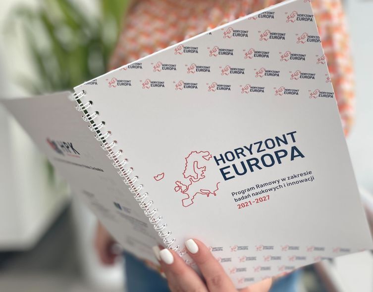okładka broszury na temat programu Horyzont Europa